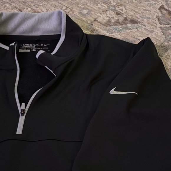 Nike Black and Gray Quarter-Zip Jacket - Picture 3 of 5